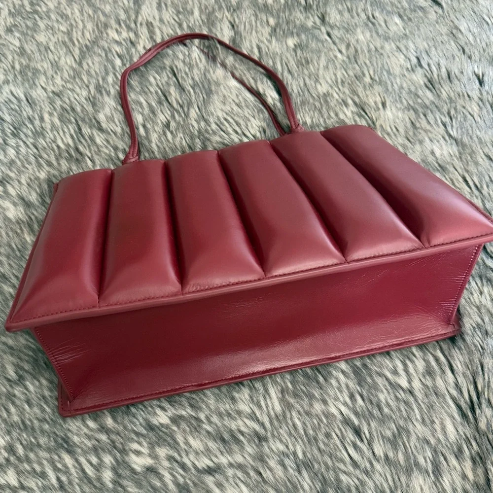Phoebe Philo Drive Bag in Lipstick Red - Picture 4 of 10